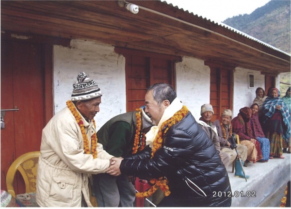 ネパールで41年ぶりの再会